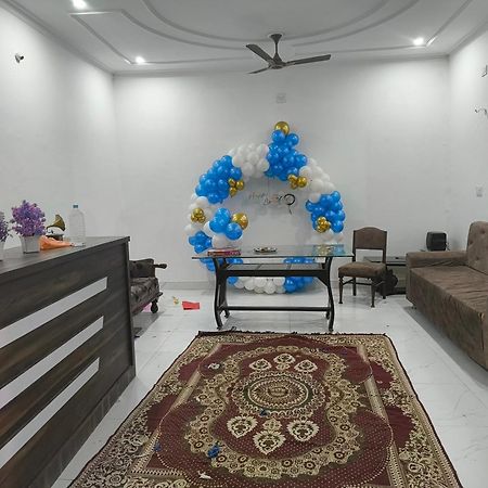 Abhiram Homestay 克久拉霍 外观 照片