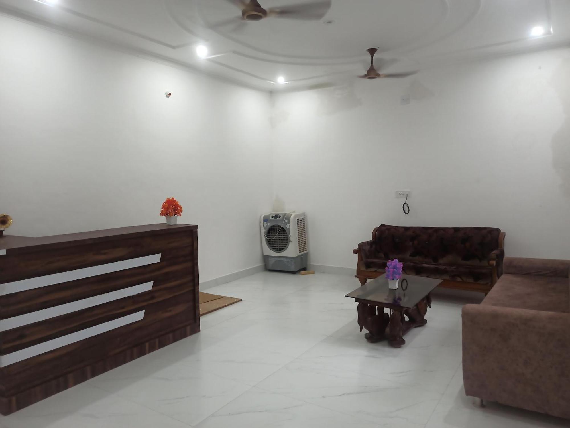 Abhiram Homestay 克久拉霍 外观 照片