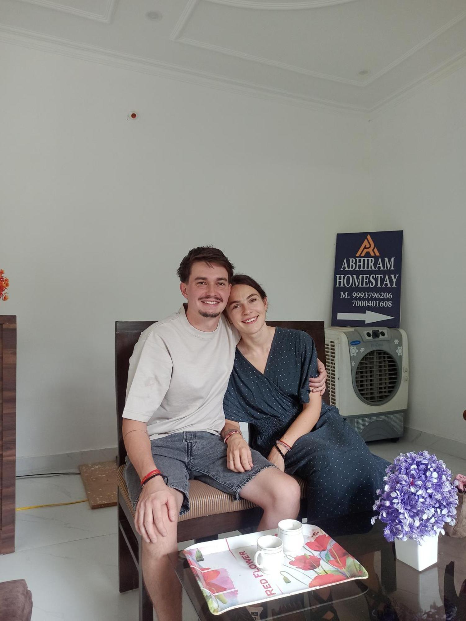 Abhiram Homestay 克久拉霍 外观 照片