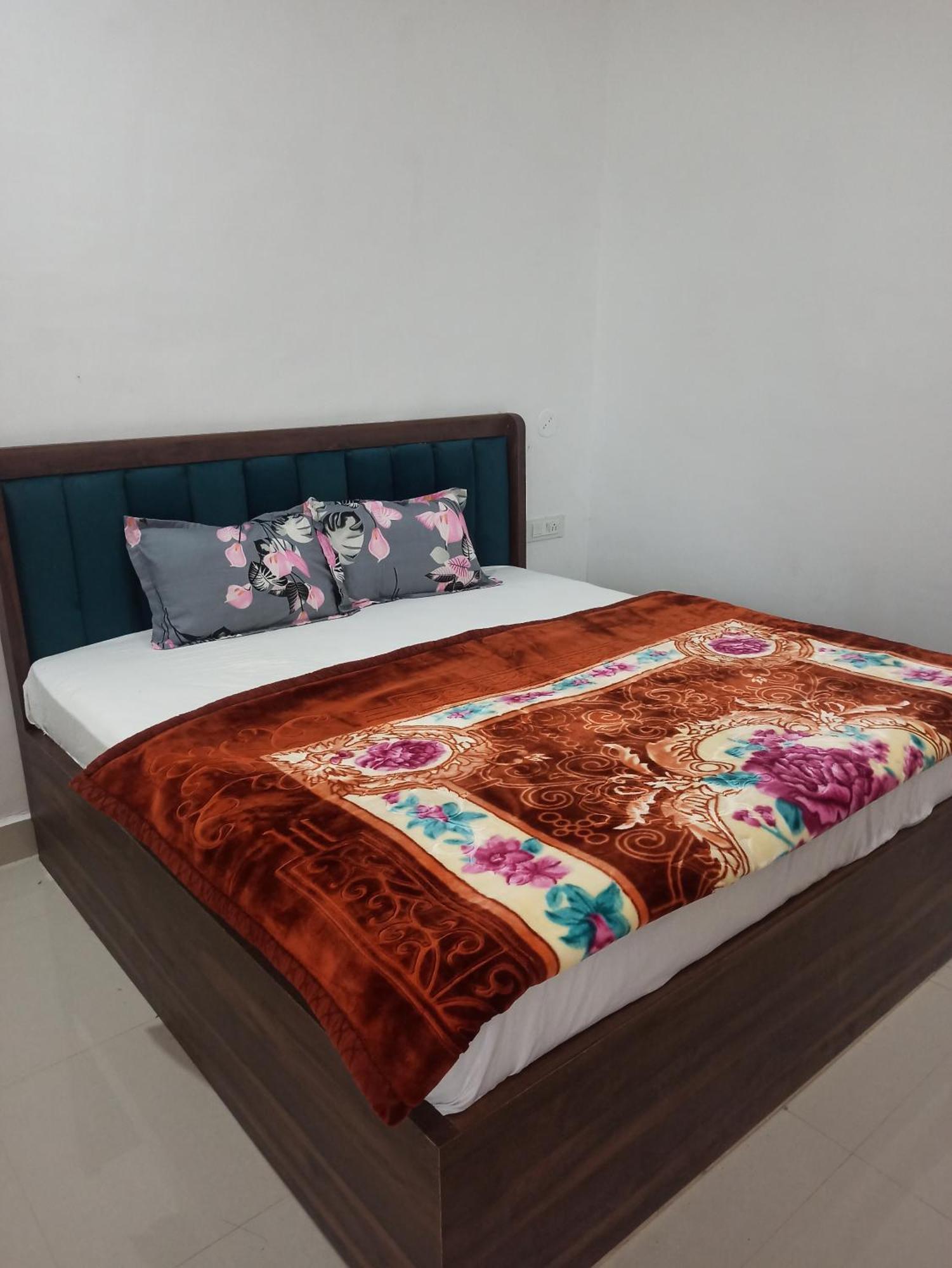 Abhiram Homestay 克久拉霍 外观 照片