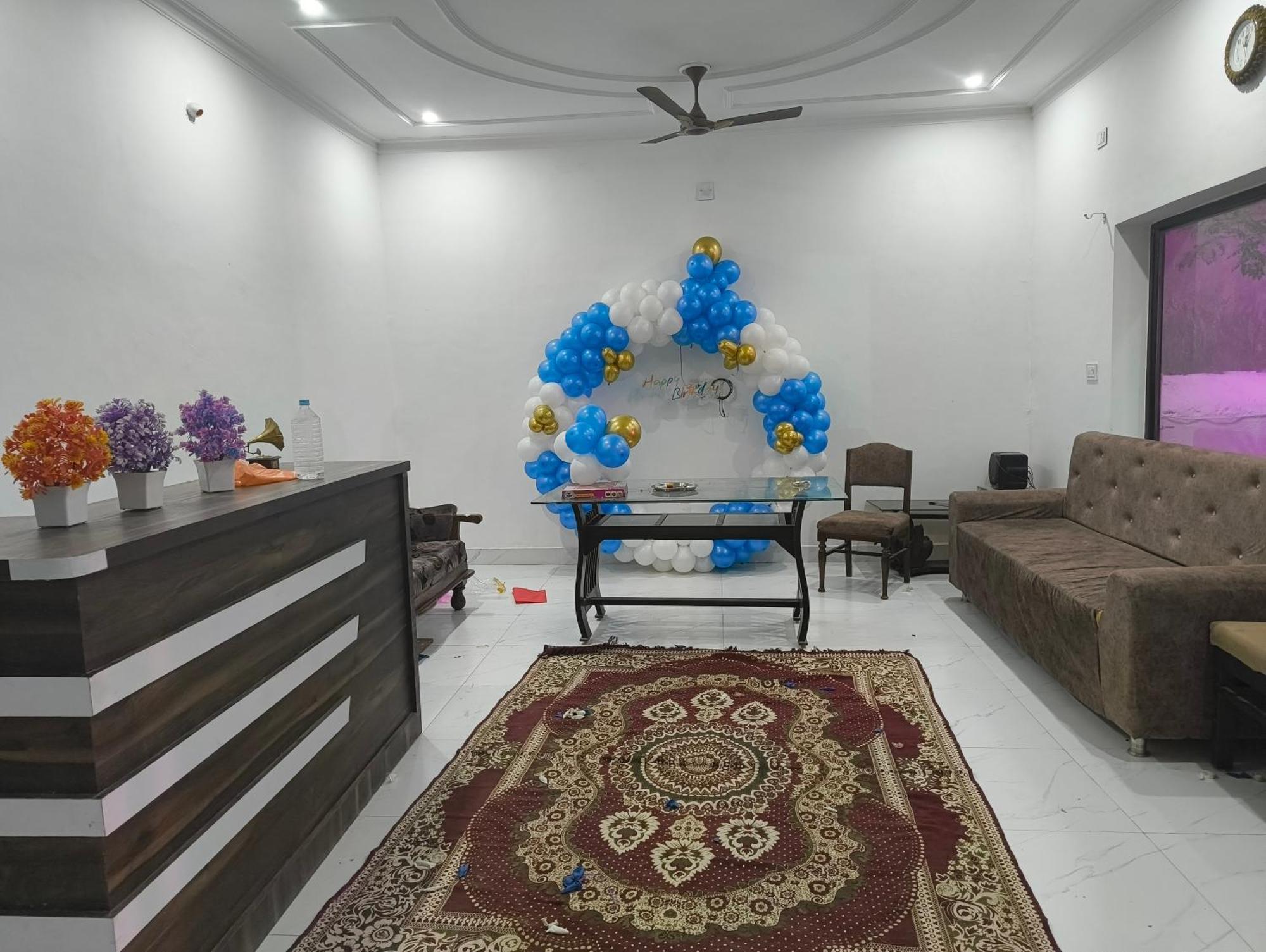Abhiram Homestay 克久拉霍 外观 照片